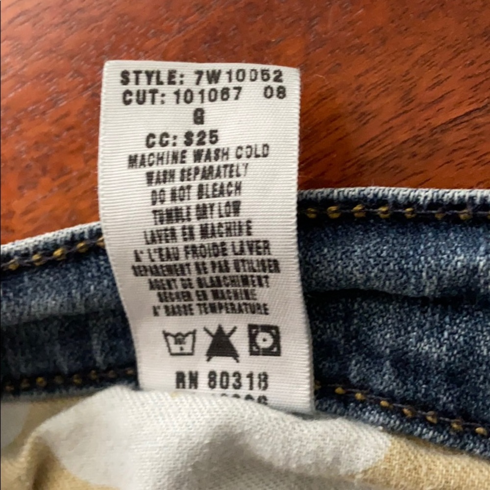 Jeans - Picture 5 of 6